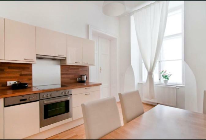 فيينا Apartment In Stephansplatz المظهر الخارجي الصورة